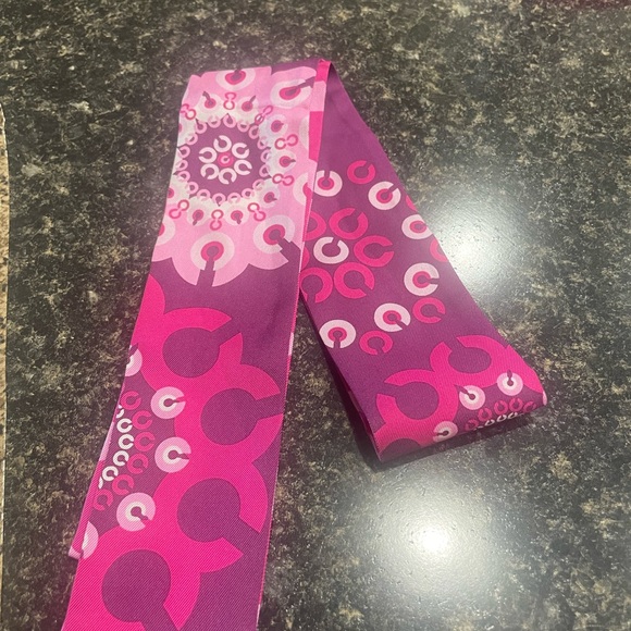 Coach silk handbag ties - Picture 2 of 2